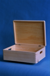 Wooden box with lid 400x300x150mm