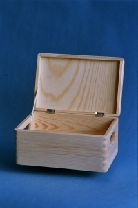 Wooden box with lid 300x200x150mm